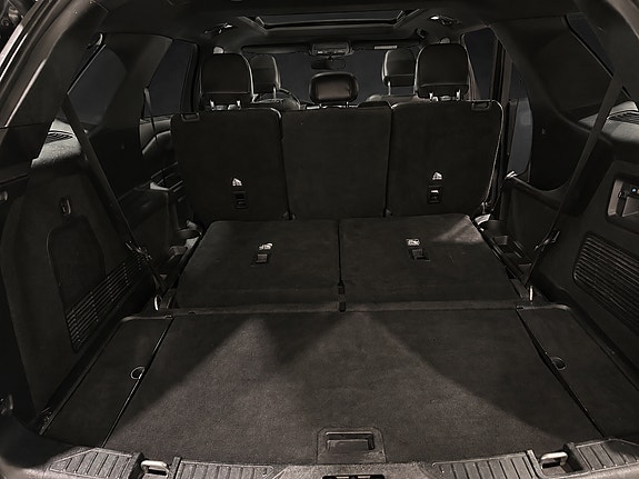 Ford Explorer 22 of 30