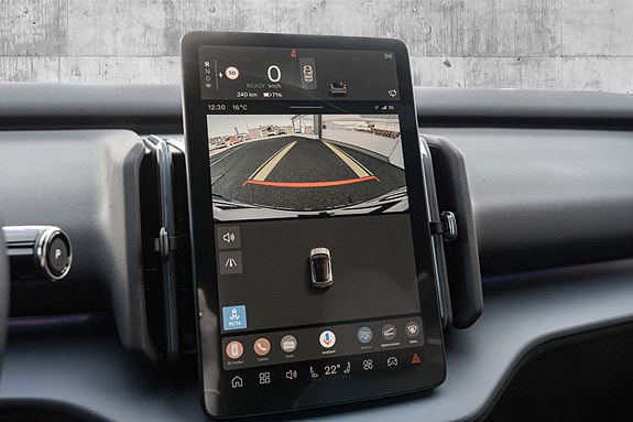 Volvo EX30 20 of 28
