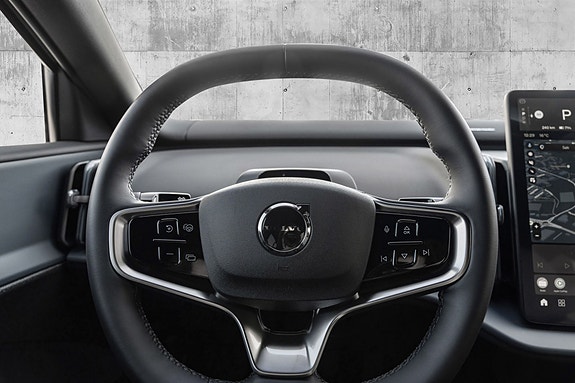 Volvo EX30 16 of 28