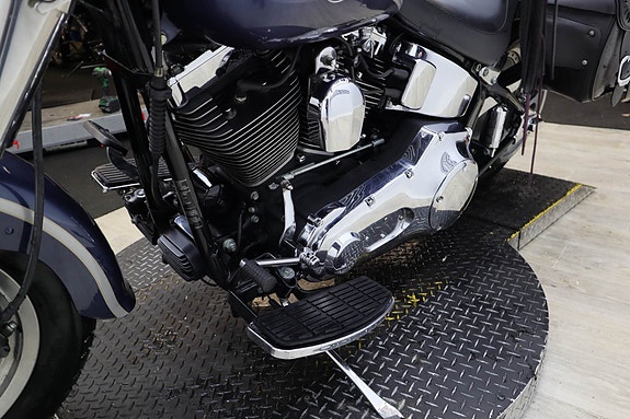 Harley-Davidson Fat Boy 8 of 13