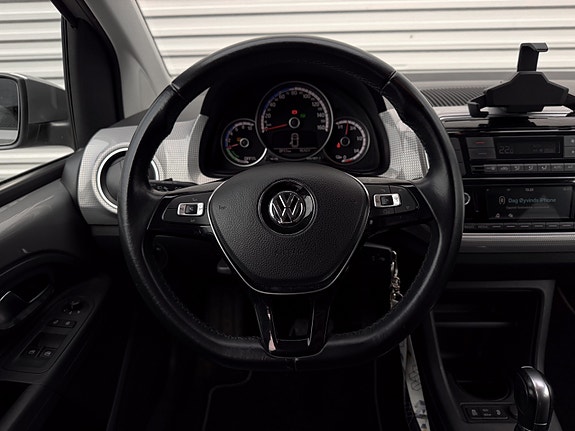 Volkswagen UP! 15 of 20