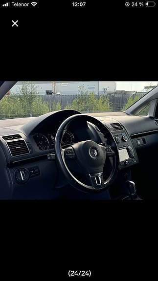 Volkswagen Touran 12 of 12