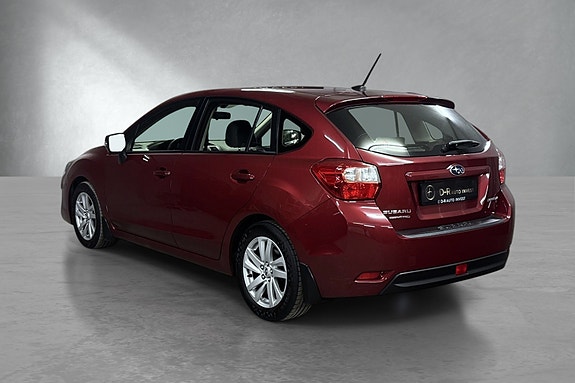 Subaru Impreza 5 of 25