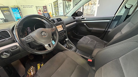 Volkswagen Golf VI 22 of 30