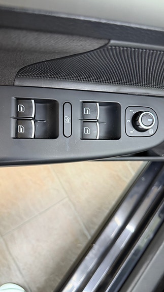 Volkswagen Golf VI 30 of 30
