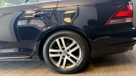 Volkswagen Golf VI 9 of 30
