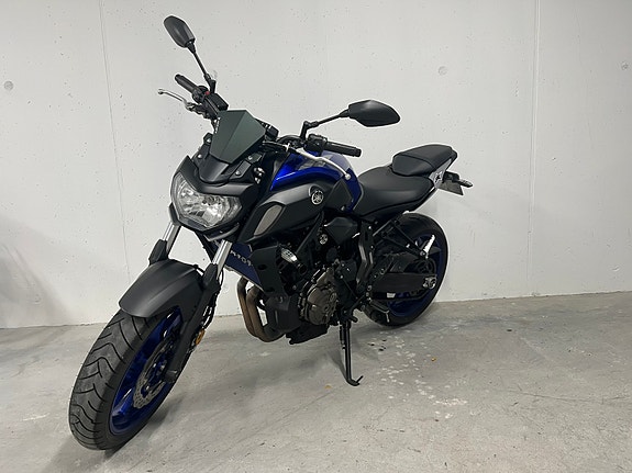 Yamaha MT-07 2 of 9