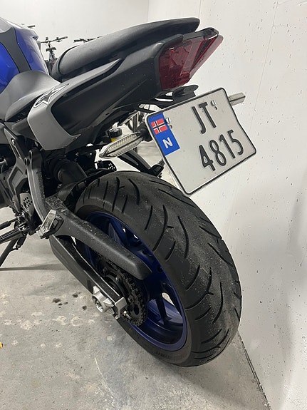 Yamaha MT-07 4 of 9