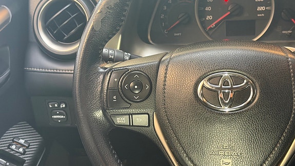 Toyota RAV4 28 of 30