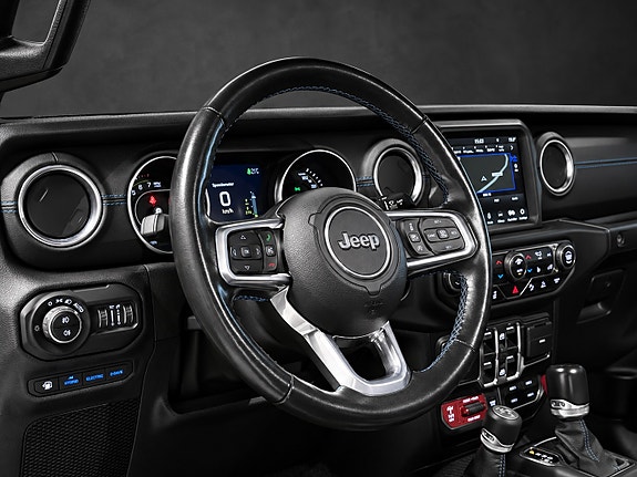 Jeep Wrangler Unlimited 15 of 16