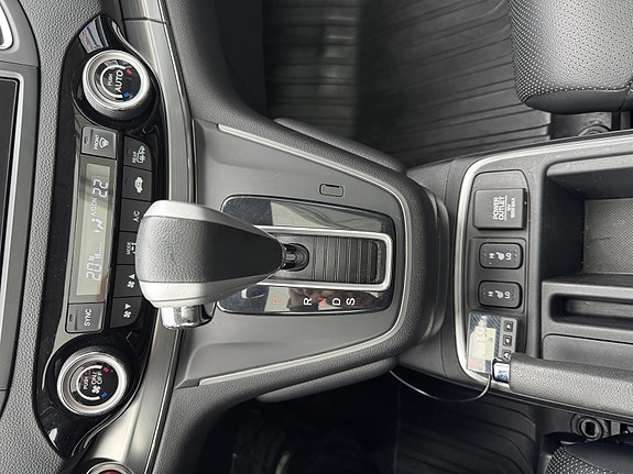 Honda CR-V 8 of 22