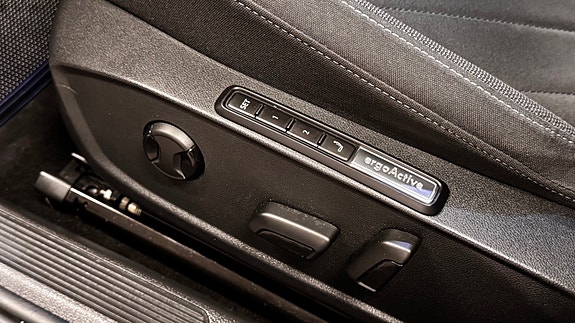 Volkswagen Golf VIII 17 of 30