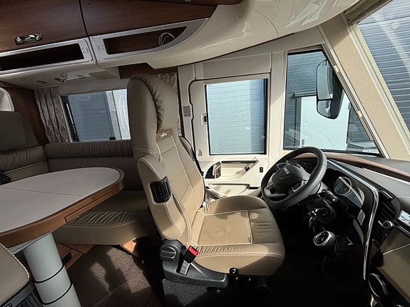 Carthago Chic S-Plus I64 XL QB - Iveco - ALDE - Automat +++ 14 of 30