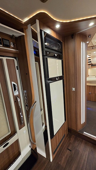 Carthago Chic S-Plus I64 XL QB - Iveco - ALDE - Automat +++ 25 of 30