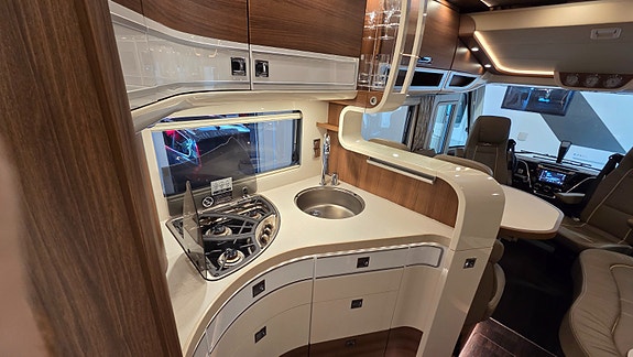 Carthago Chic S-Plus I64 XL QB - Iveco - ALDE - Automat +++ 30 of 30