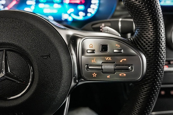 Mercedes-Benz GLC300 e 18 of 30