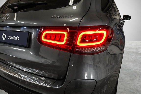 Mercedes-Benz GLC300 e 6 of 30