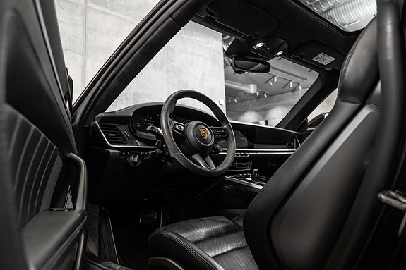 Porsche 911 22 of 30
