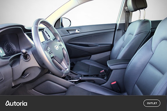 Hyundai Tucson 10 of 26