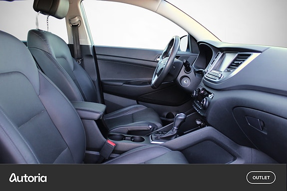 Hyundai Tucson 24 of 26