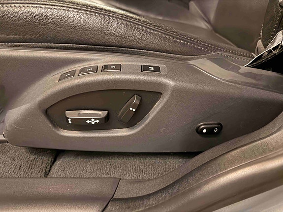Volvo XC60 19 of 30