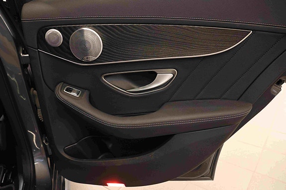 Mercedes-Benz C300 de 13 of 30
