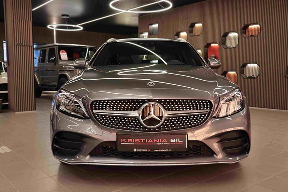 Mercedes-Benz C300 de 3 of 30