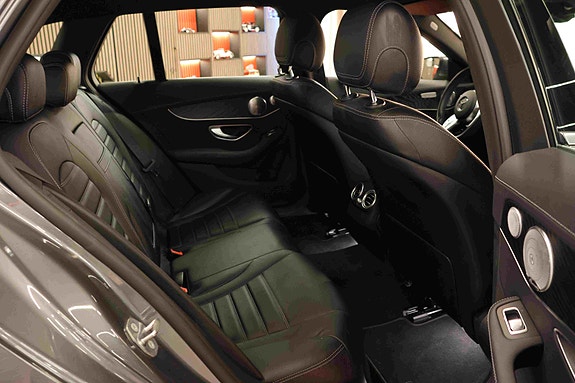 Mercedes-Benz C300 de 11 of 30