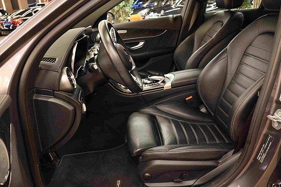 Mercedes-Benz C300 de 19 of 30