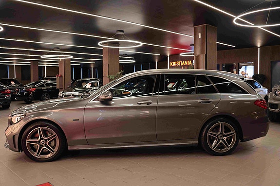 Mercedes-Benz C300 de 4 of 30