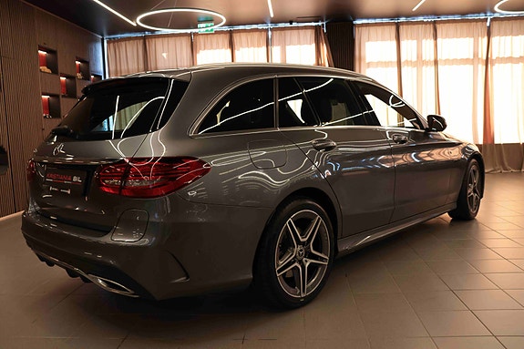Mercedes-Benz C300 de 6 of 30