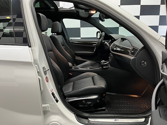 BMW X1 21 of 30