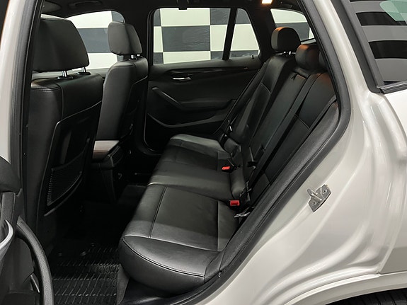 BMW X1 27 of 30