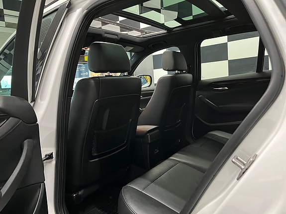 BMW X1 28 of 30