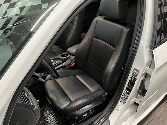 BMW X1 19 of 30