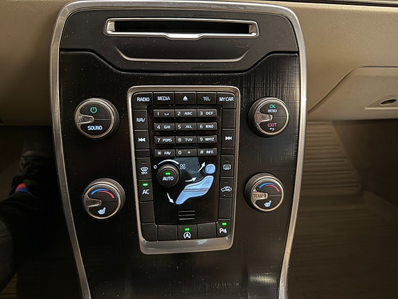 Volvo S80 14 of 23