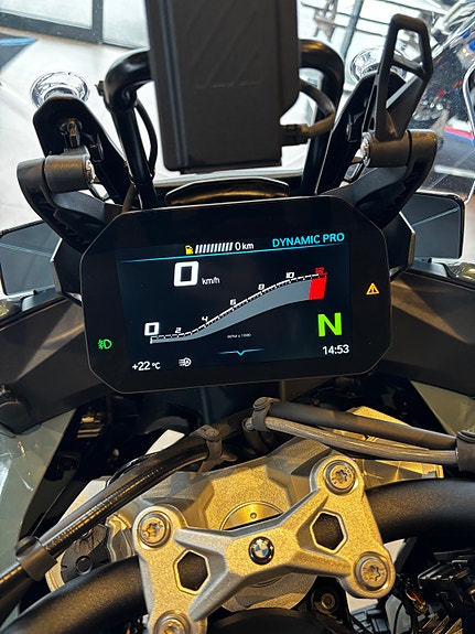 BMW S 1000 XR 7 of 7