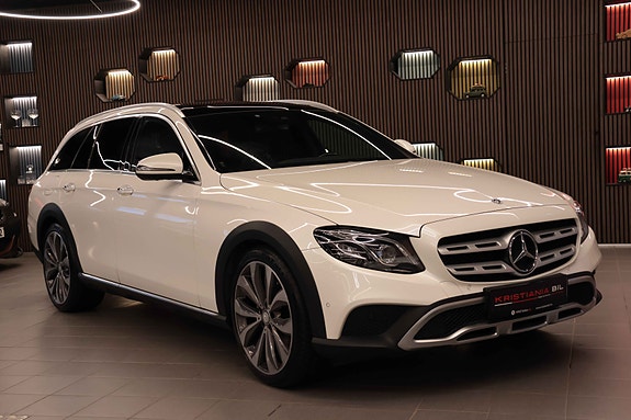 Mercedes-Benz E-Klasse All-Terrain 3 of 30