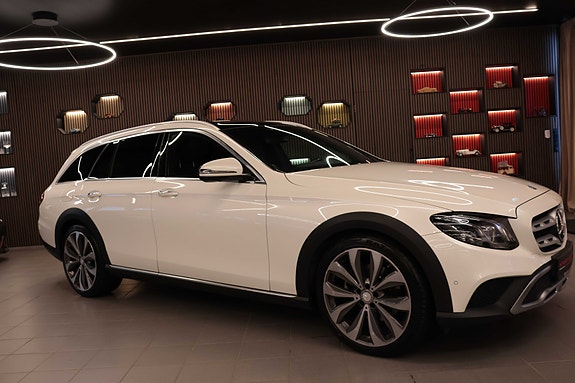 Mercedes-Benz E-Klasse All-Terrain 9 of 30