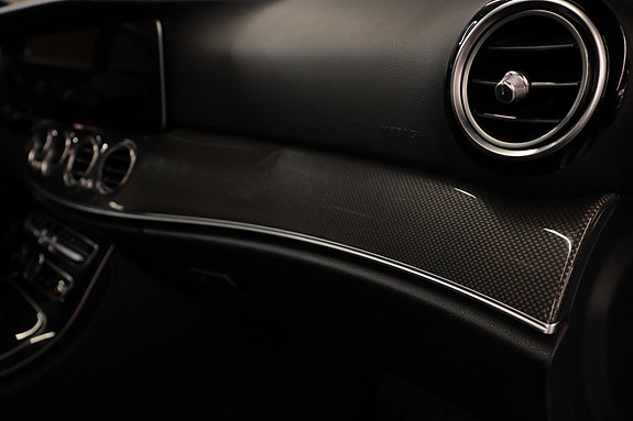 Mercedes-Benz E-Klasse All-Terrain 13 of 30