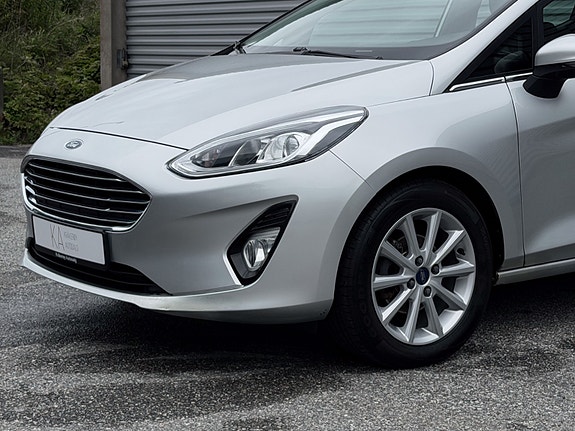 Ford Fiesta 5 of 24