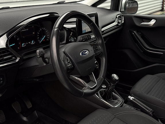 Ford Fiesta 16 of 24