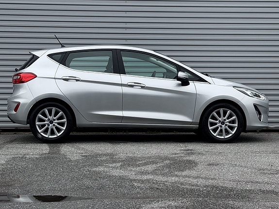 Ford Fiesta 6 of 24