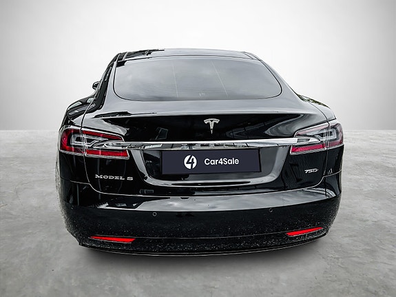 Tesla Model S 4 of 26