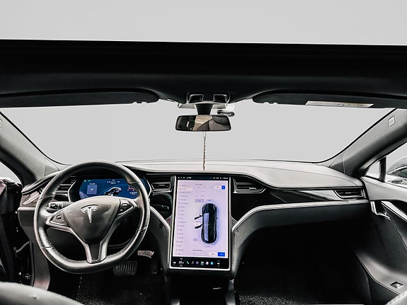 Tesla Model S 12 of 26