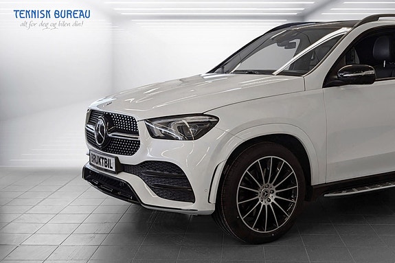 Mercedes-Benz GLE350 d 2 of 29