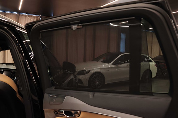 Volvo XC90 17 of 30