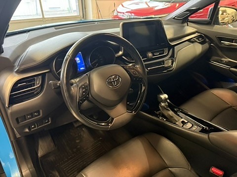 Toyota C-HR 14 of 29