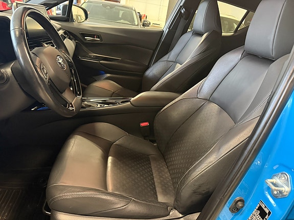 Toyota C-HR 15 of 29
