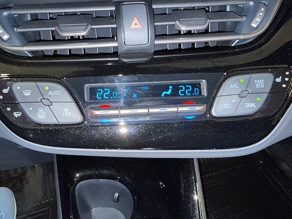 Toyota C-HR 22 of 29